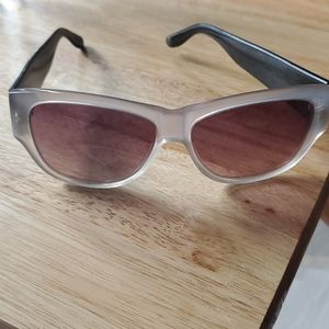 Authentic marc by Marc Jacobs Shades